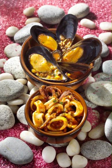 Tapas de moules et calamars sauce espagnole Tapas-moules-et-calamars-11ye-32e1b97