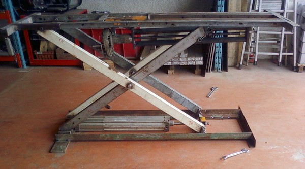 Fabrication table élévatrice / Lève-moto